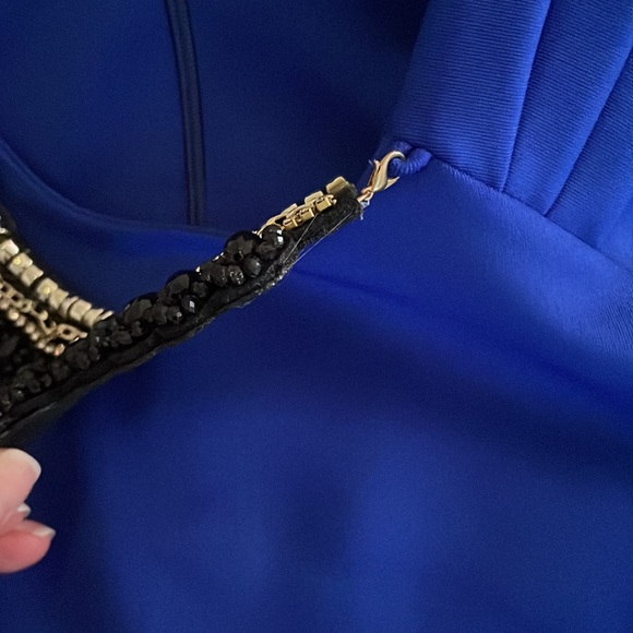 Dress - Picture 4 of 5